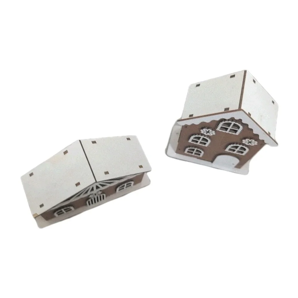 World Market‎ Laser Cut Wood Gingerbread House Set of 2 LED Light Up 2019
